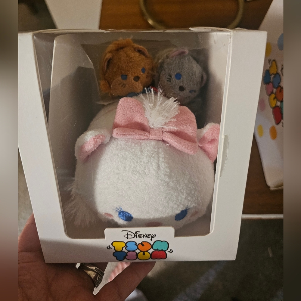 Disney Tsum Tsum subscription Box Marie mini Berlioz Toulouse Aristocats